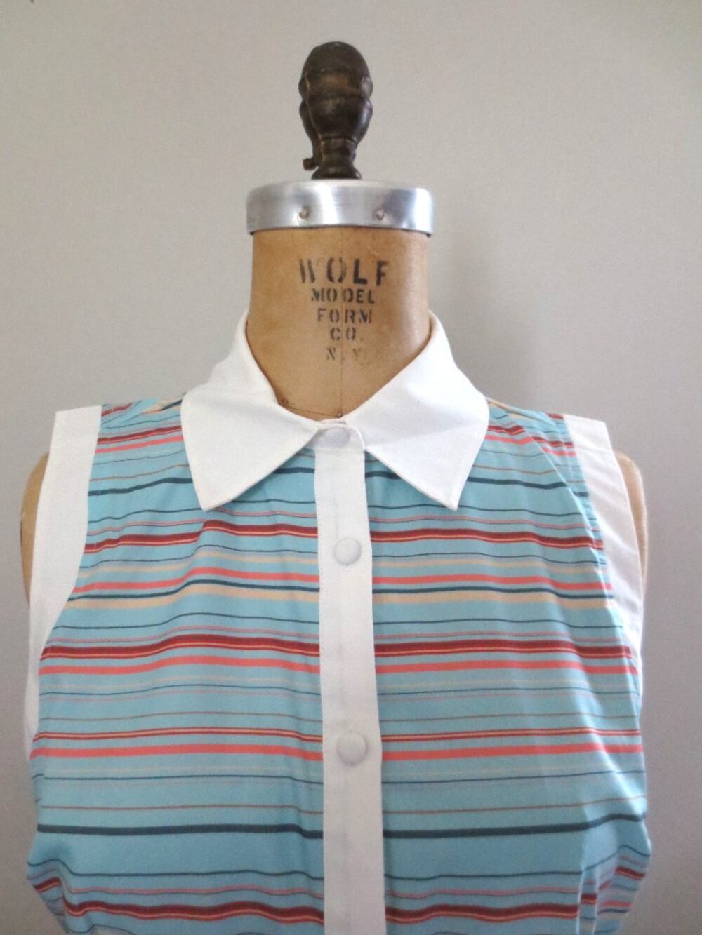 Classic Coastal 1950's Retro Button Front Stripe Sleeveless Top - Picture 5 of 8